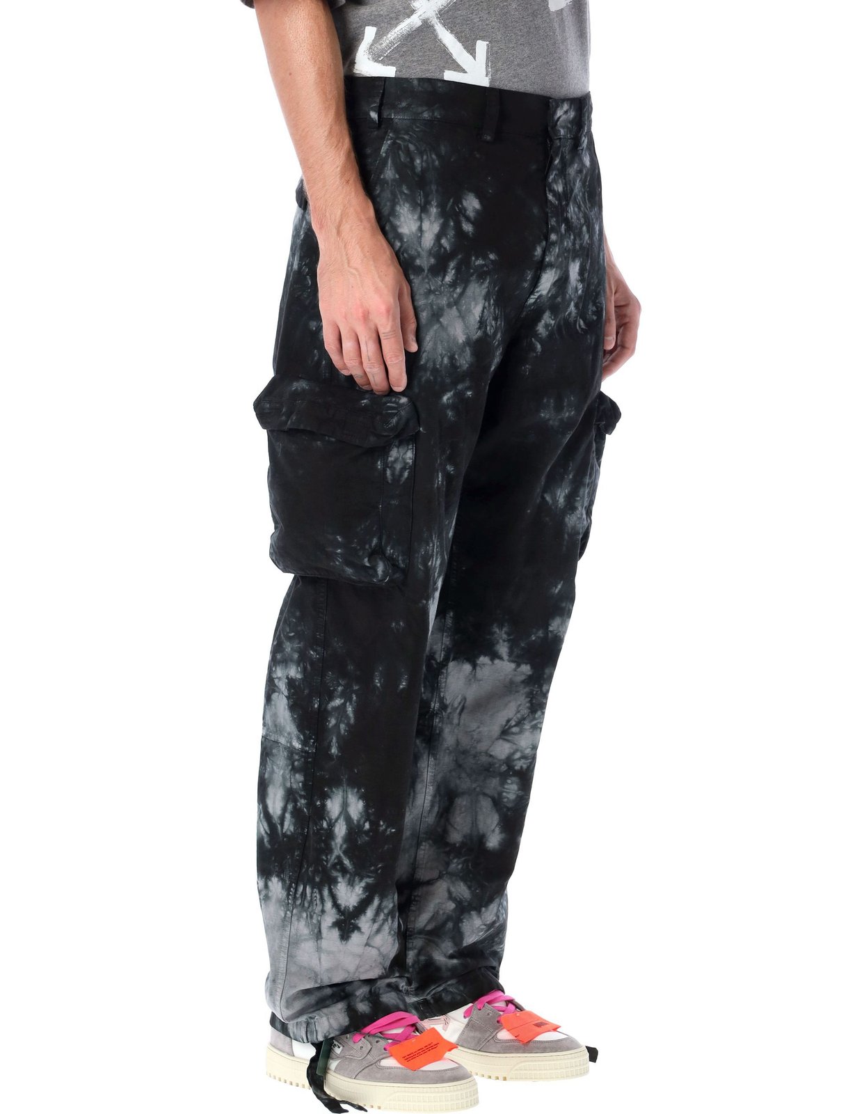 Off-White Logo Printed Cargo Trousers 4 Off-White Logo Printed Cargo Trousers