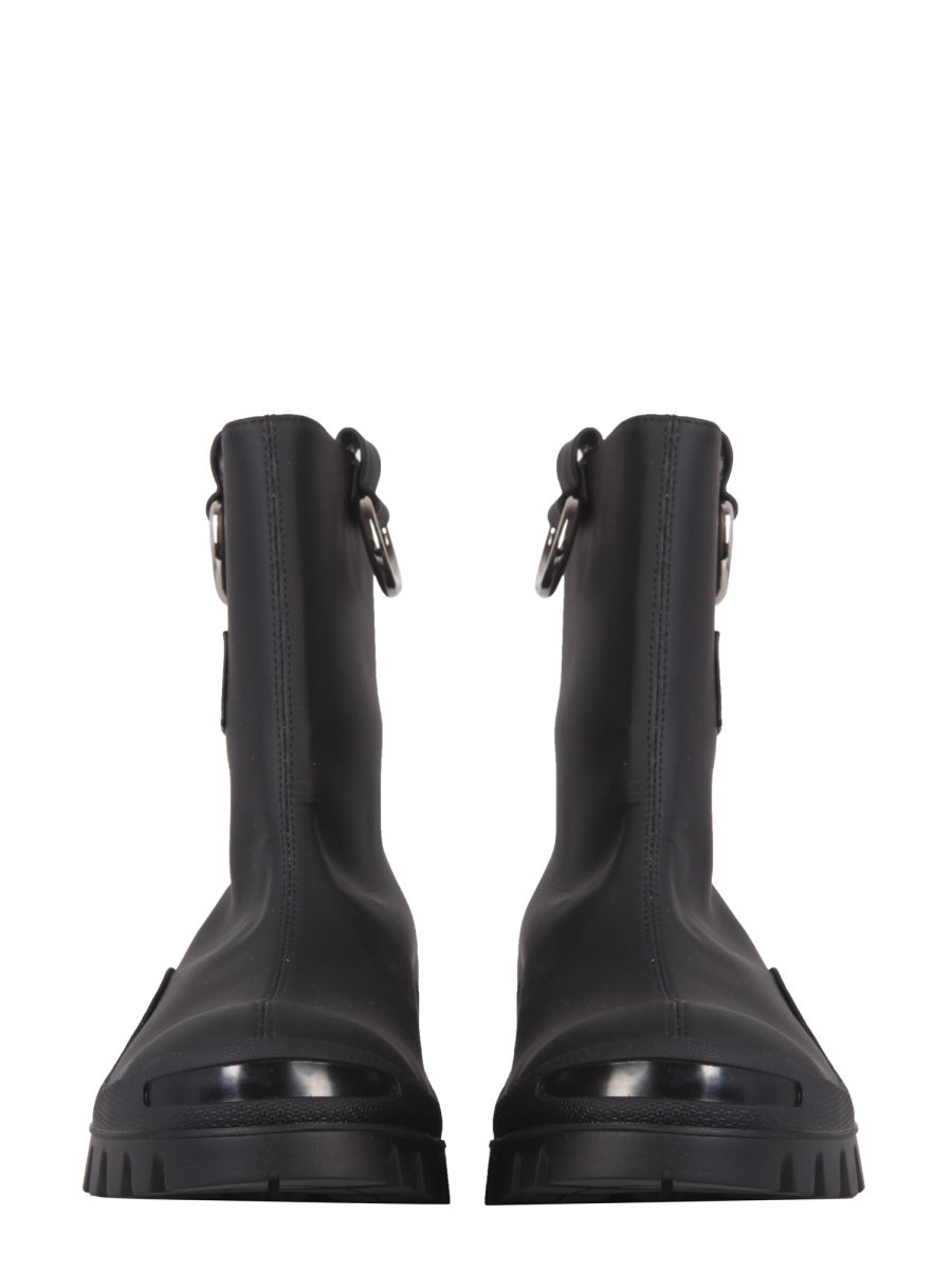 MSGM Logo Embossed Slip-On Ankle Boots 4 MSGM Logo Embossed Slip-On Ankle Boots