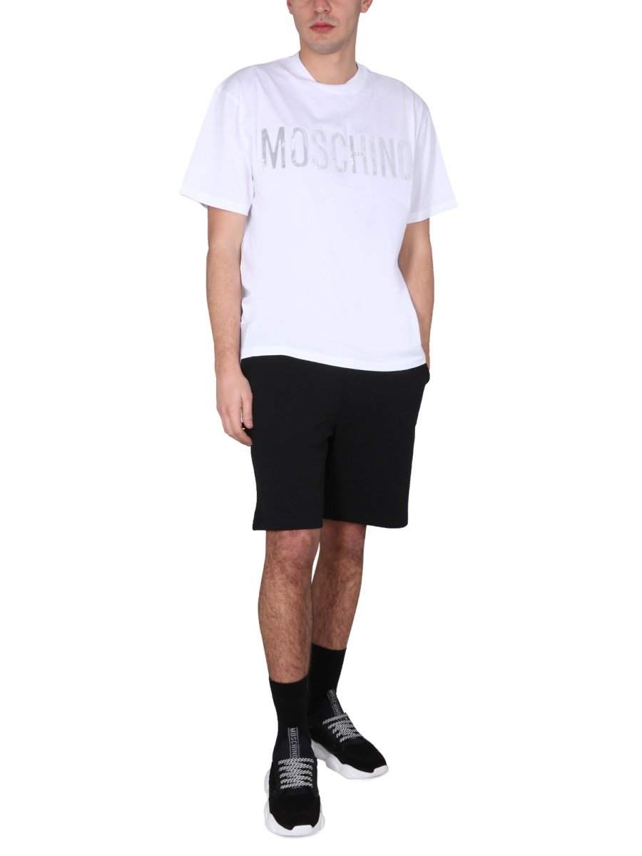 Moschino T-Shirt mit Rundhalsausschnitt und Logo-Print
